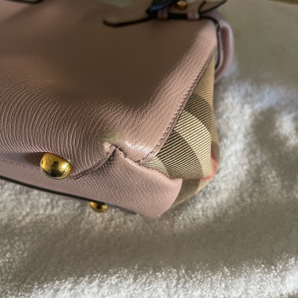 Burberry Derby Leather Small Banner Tote - Picture 9 of 11